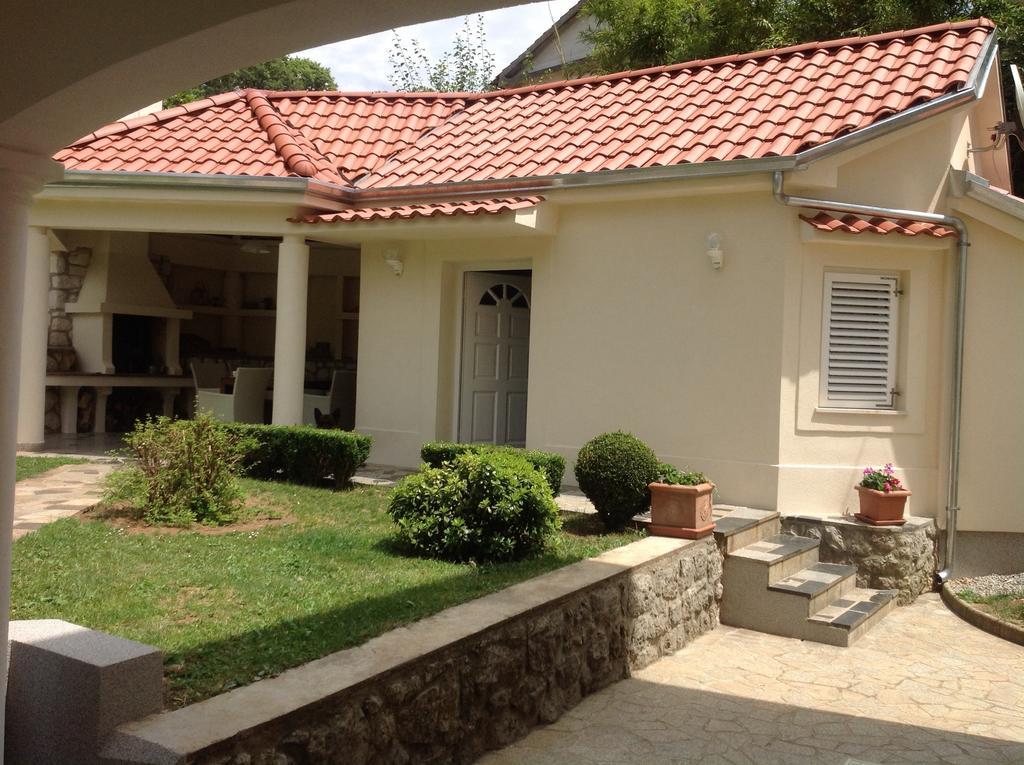 Apartments Villa Majda 马图利 外观 照片
