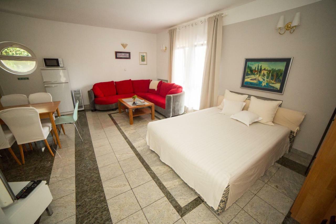 Apartments Villa Majda 马图利 外观 照片